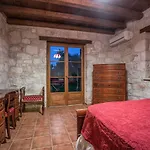 Villa Artemis Stone Vasilikí