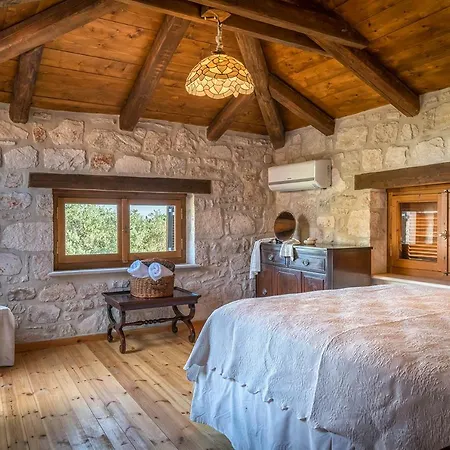 Villa Artemis Stone
